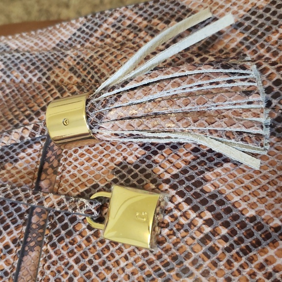 G.I.L.I Snake Printed Leather Bag - Picture 13 of 17